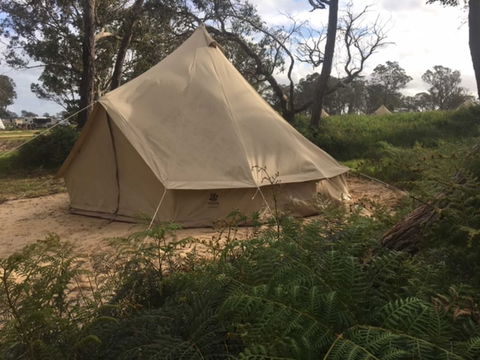 Coonawarra Bush Holiday Park - Tourism Canberra 6