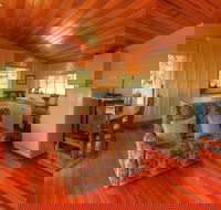 Island View Spa Cottage - Tourism Canberra