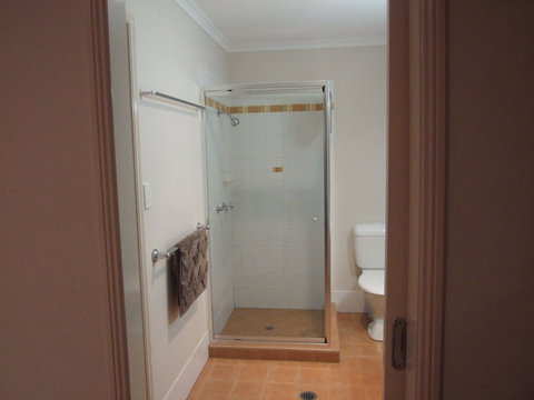 Lake Barra Cottages - Tourism Canberra 3