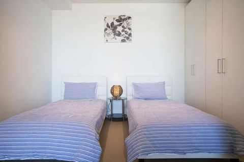 C3CBD Melbourne Apartment - Tourism Canberra 3
