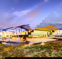 Cloudy Bay Beach House - Tourism Canberra