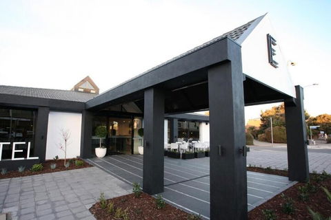 Ellen Hotel - Tourism Canberra 6