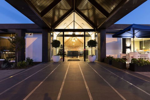 Ellen Hotel - Tourism Canberra 4