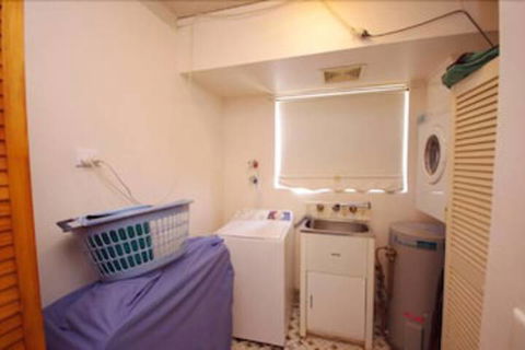 Avilla Court 2 - Tourism Canberra 4