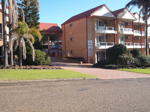 Ulladulla Harbour Motel - Tourism Canberra 0