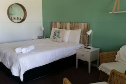 Karuah Gardens Motel - Tourism Canberra 0