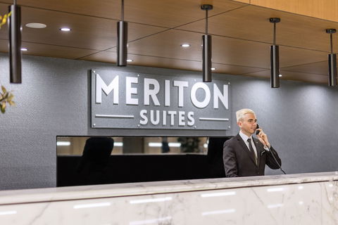 Meriton Suites North Sydney - Tourism Canberra 3