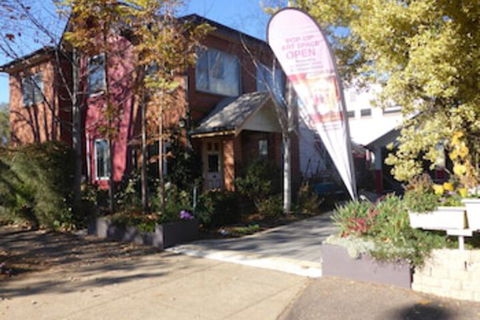 A Colourcity Apartments - Tourism Canberra 0