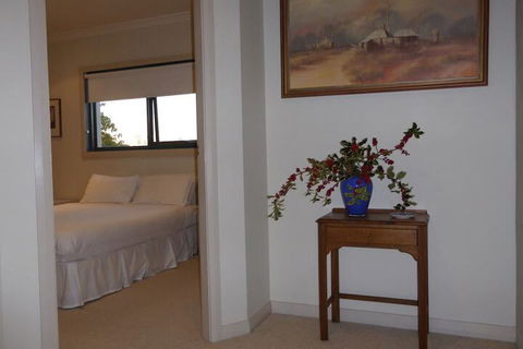 A Colourcity Apartments - Tourism Canberra 5