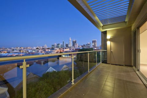 Zappeion Apartments - Tourism Canberra 0