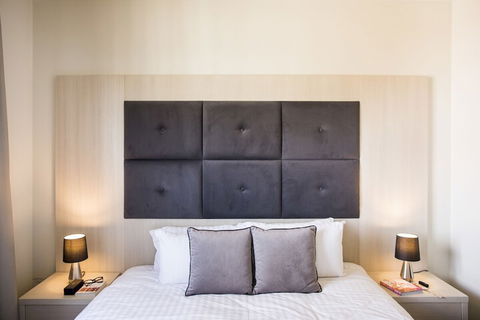 Zappeion Apartments - Tourism Canberra 4