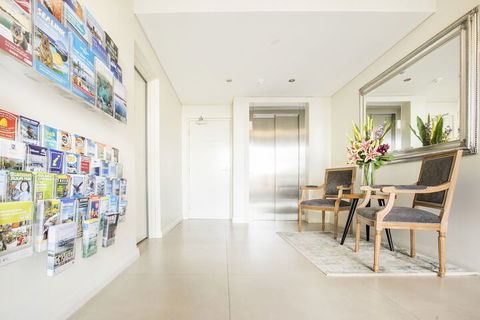 Zappeion Apartments - Tourism Canberra 3