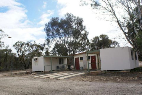 Inglewood Motel And Caravan Park - Tourism Canberra 3