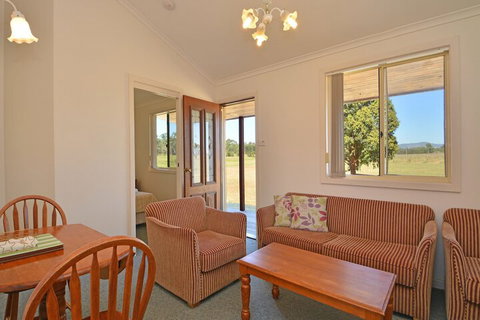 Madigan Wine Country Cottages - Tourism Canberra 5