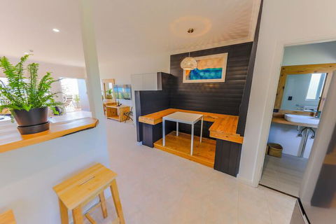 COAST Motel And Apartments - Tourism Canberra 7