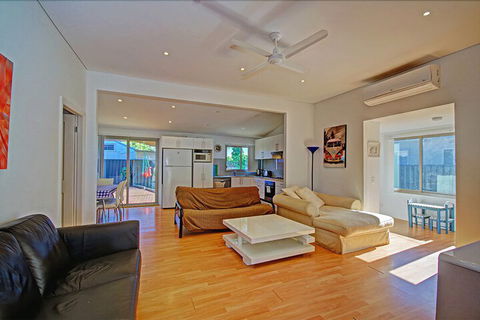 Oakland Cottage - Tourism Canberra 4