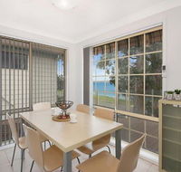 Toukley Lake House - Tourism Canberra