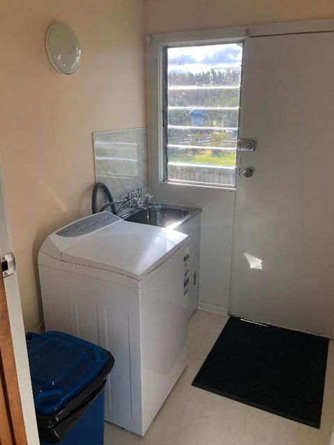 Waratah Falls Holiday Unit - Tourism Canberra 5