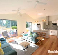 Sunny Blinco Street House - Tourism Canberra