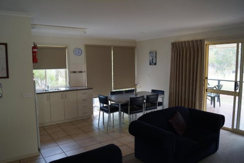 Tooleybuc River Retreat Villas - Tourism Canberra 2