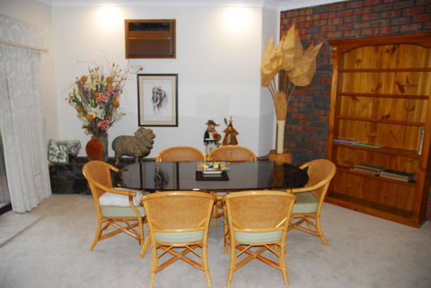 Gaerwood B & B - Tourism Canberra 1