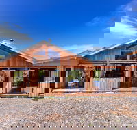 Bruny Island Lodge - Tourism Canberra