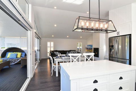 Margarets Hamptons Cottage - Tourism Canberra 5