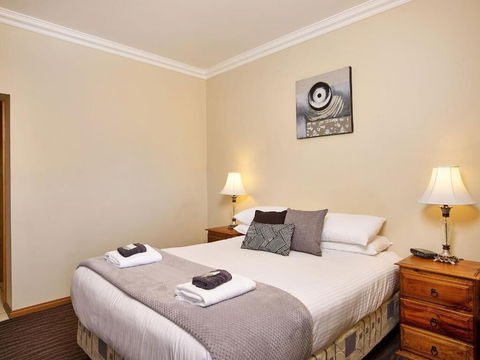 Star Hotel Motel Barnawartha - Tourism Canberra 6