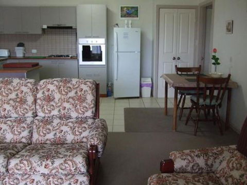 Nannup Riverview Cottage - Tourism Canberra 1
