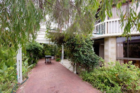 Beach Haven Studio - Tourism Canberra 6