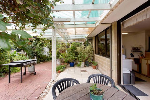 Beach Haven Studio - Tourism Canberra 4