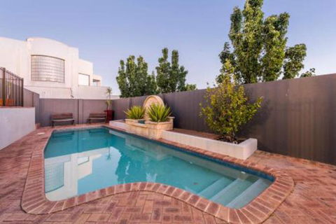 Perth Luxury Accommodation - Tourism Canberra 4