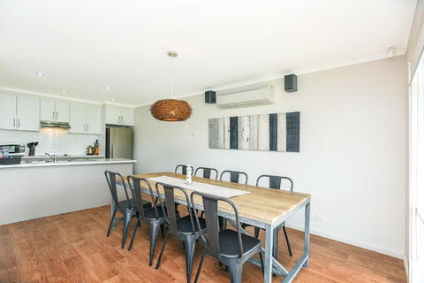 Hope House Encounter Bay - Tourism Canberra 2
