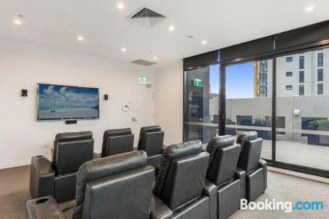 Habitat Complex - Tourism Canberra 4