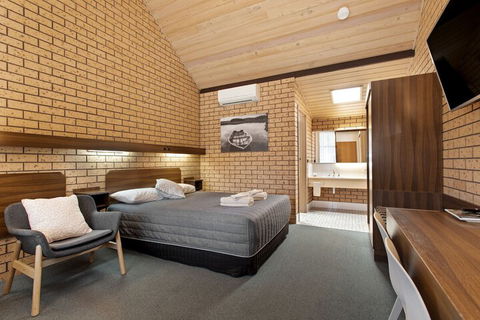 Maffra Motor Inn - Tourism Canberra 7