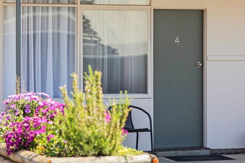 Maffra Motor Inn - Tourism Canberra 4