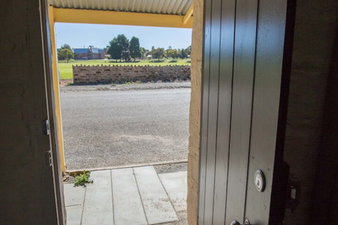 Paxton Square Cottages - Tourism Canberra 3