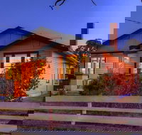 Grace's Spa Cottage - Tourism Canberra
