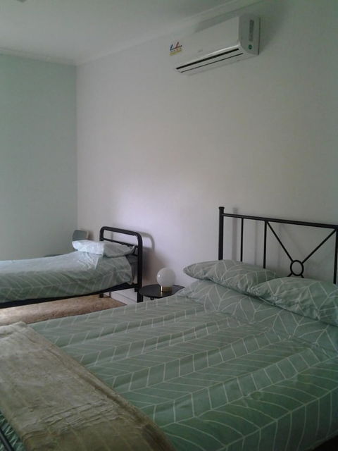 Hilltop Escape B&B - Tourism Canberra 5
