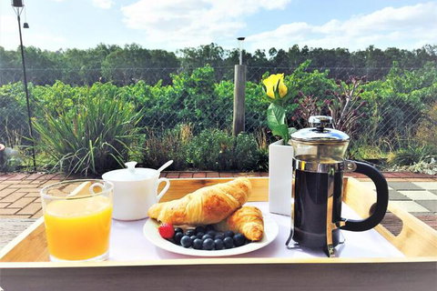 Bed & Breakfast At Tiffanys - Tourism Canberra 7