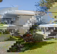 Through the Looking Glass - Tourism Canberra