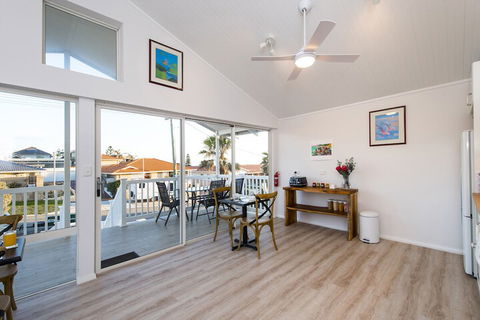 North Beach Bed And Breakfast - Tourism Canberra 3
