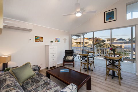 North Beach Bed And Breakfast - Tourism Canberra 1