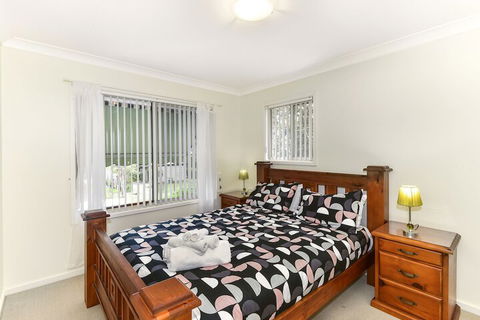 Annes Beach Getaway - Tourism Canberra 4