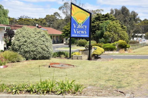 Valley Views Motel & Chalets - Tourism Canberra 0