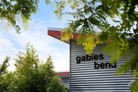 Gables Bend Spa Villa - Tourism Canberra 0
