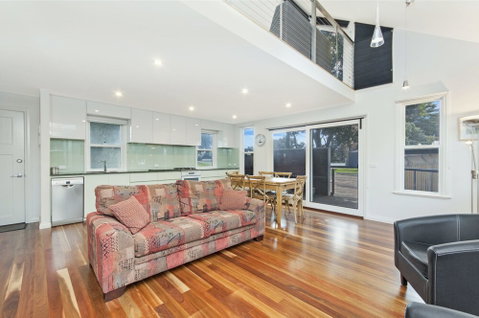 JOHANSSONS PERCH COTTAGE - Tourism Canberra 0