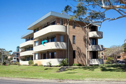 Columbia Unit 3 12 Columbia Close - Tourism Canberra 0