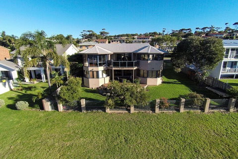 Tura Beach House On Pacific Way - Tourism Canberra 2