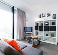 ROBYN 1BDR Melbourne Apartment - Tourism Canberra